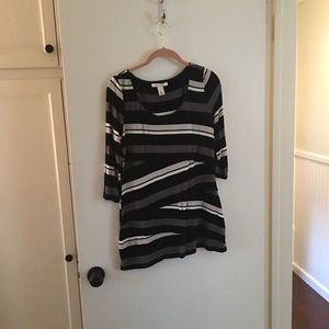 WHITE HOUSE BLACK MARKET Tunic
